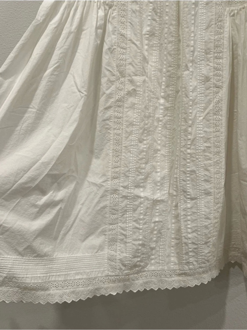 DOEN SABINA SKIRT ORGANIC COTTON IN POWDER WHITE- SIZE M/WAIST = 14.5 “ - Picture 9 of 12